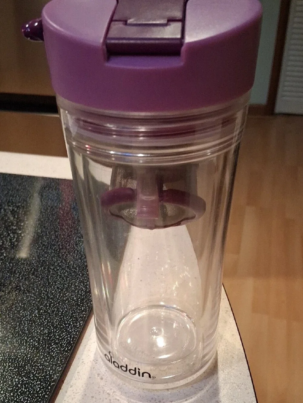 Aladdin Clear Travel Tumbler with Purple Lid With A Basket For Fruit